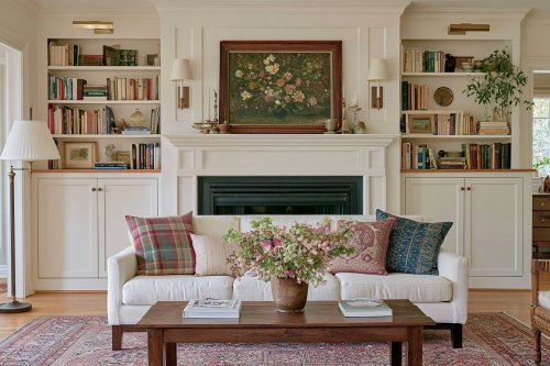 12 Seasonal Decorating Strategies for a Home That Evolves Naturally Each Year