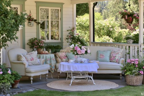 11 Practical Vintage Veranda Projects Using Restored and Reclaimed Materials