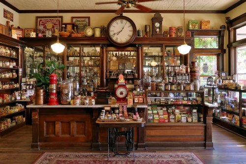 16 Old-Fashioned General Store Interior Ideas With Timeless Character