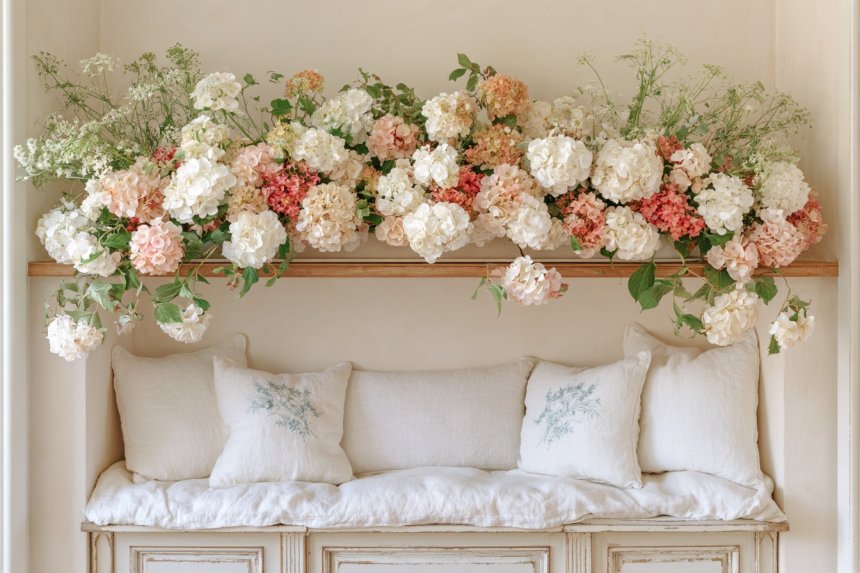 20 Floral Styling Concepts That Make Rooms Feel More Curated