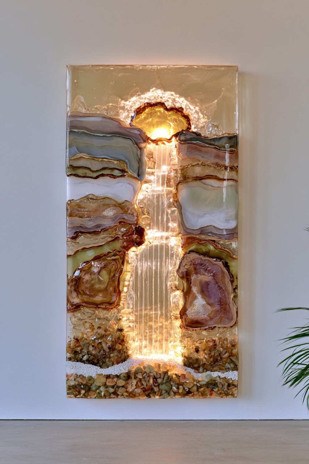 12. Abstract Resin Wall Light