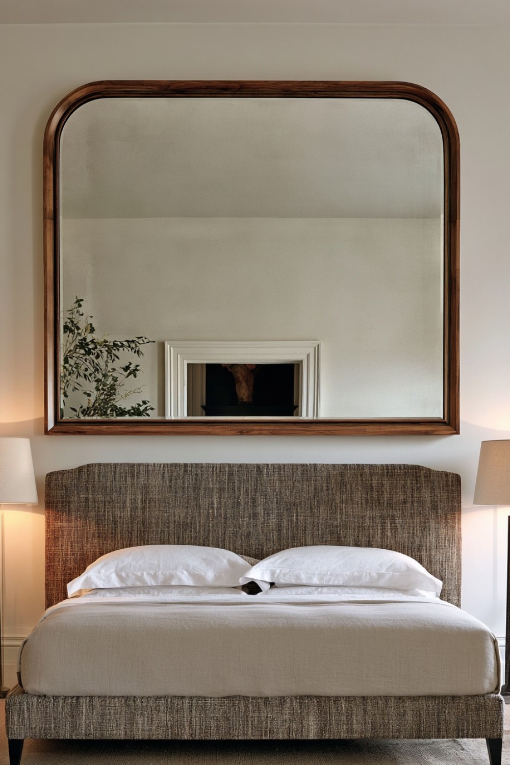 9. Rounded Corner Mirror Headboard