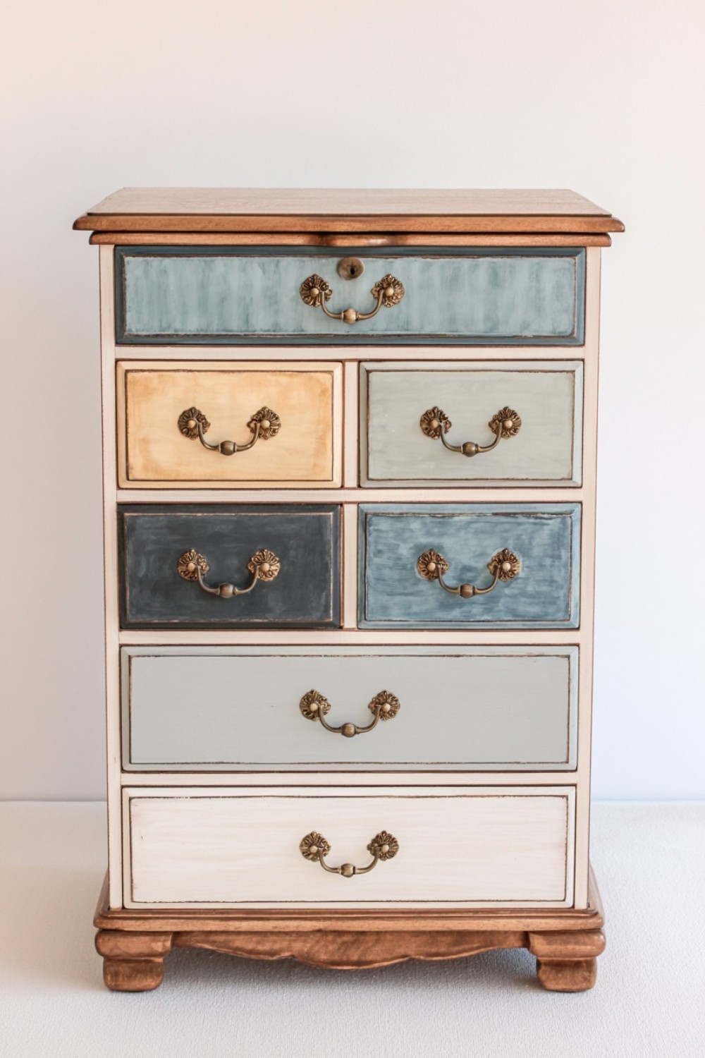 4. Create A Two Tone Modern Finish