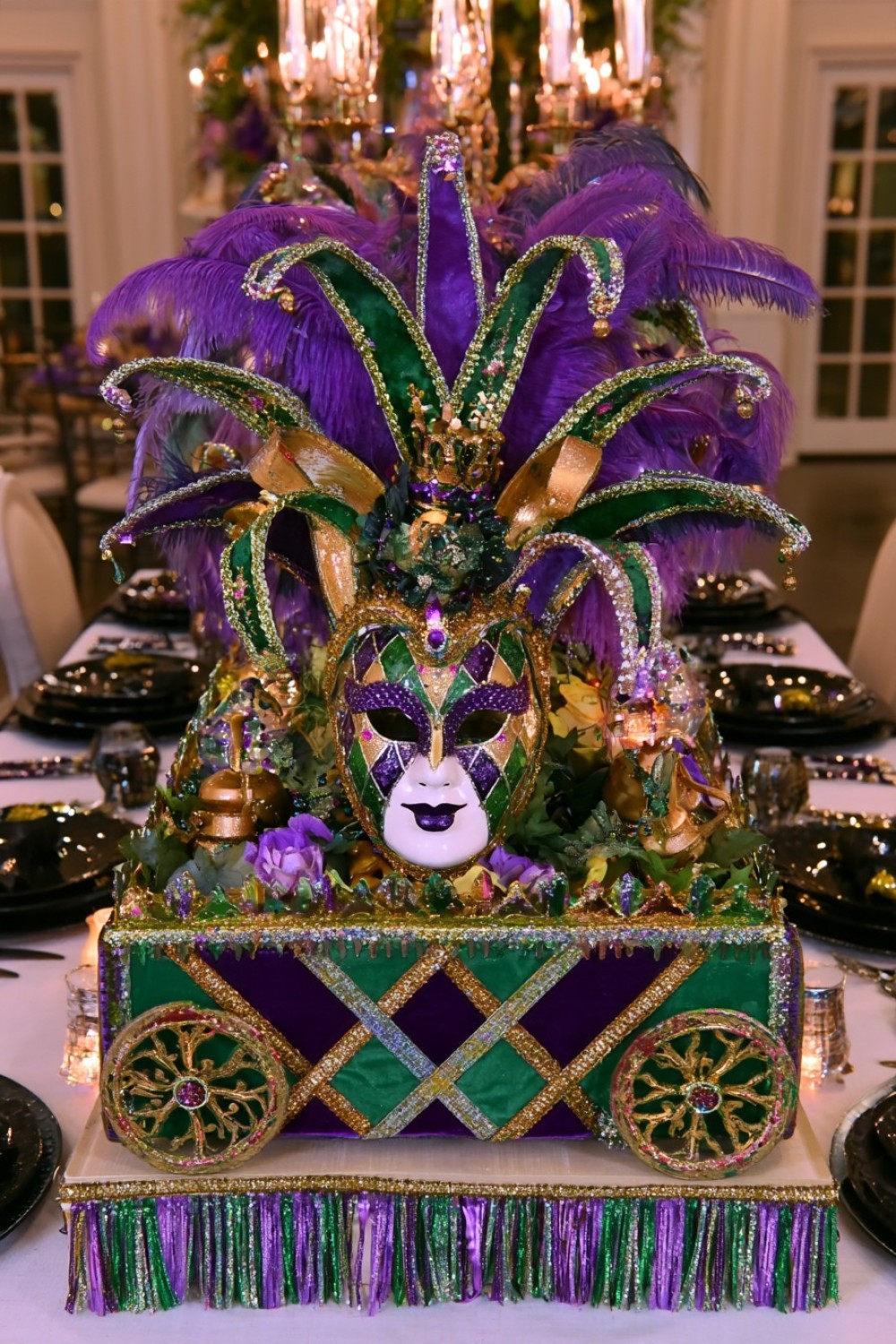 10. Create A Mini Parade Float Centerpiece