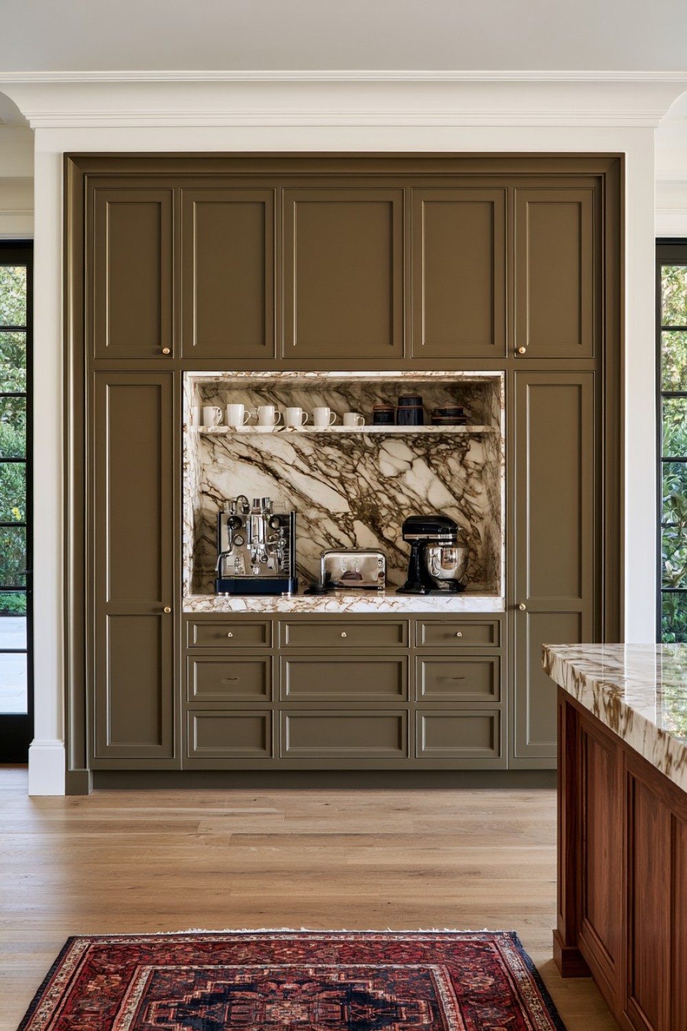 Recessed kitchen cabinet niche for frequently used appliances