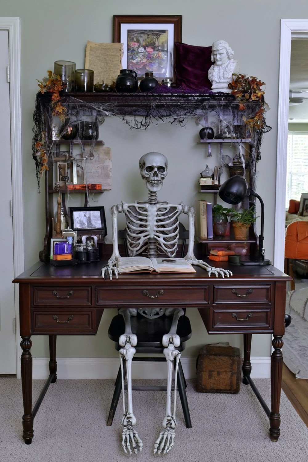 16. One Dramatic Skeleton Halloween Installation