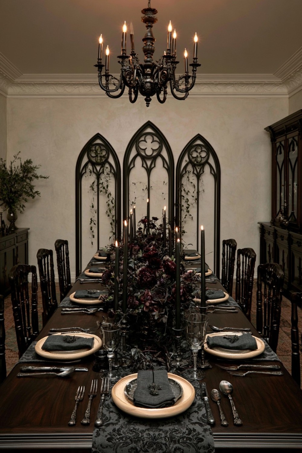 1. Cathedral Inspired Arched Centerpiece