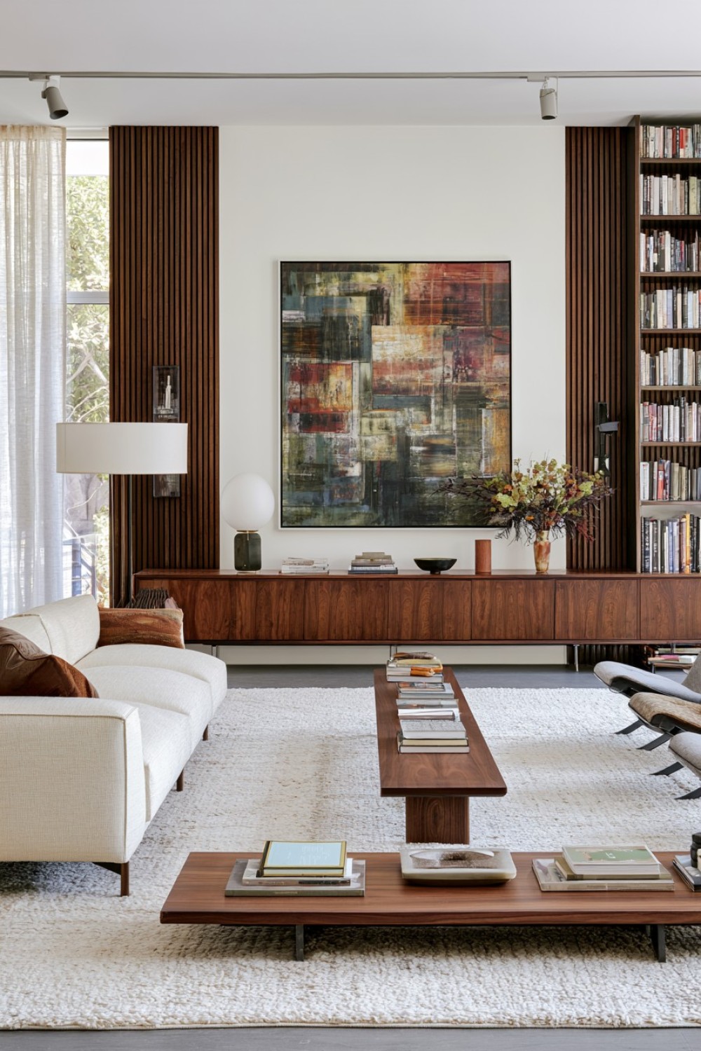Low-profile mid-century living room with strong horizontal lines