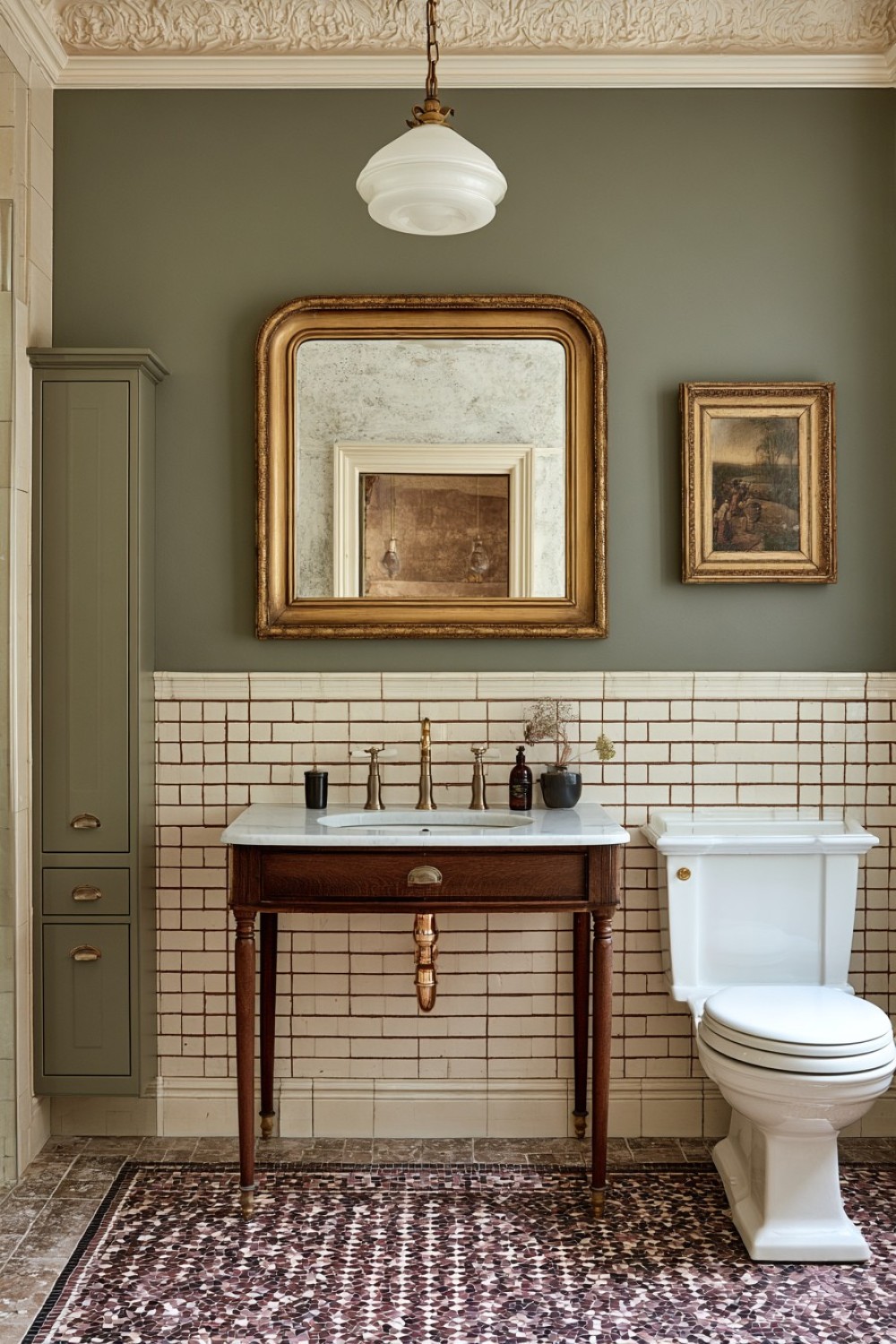 17. Edwardian Inspired Neutral Vintage Bathroom