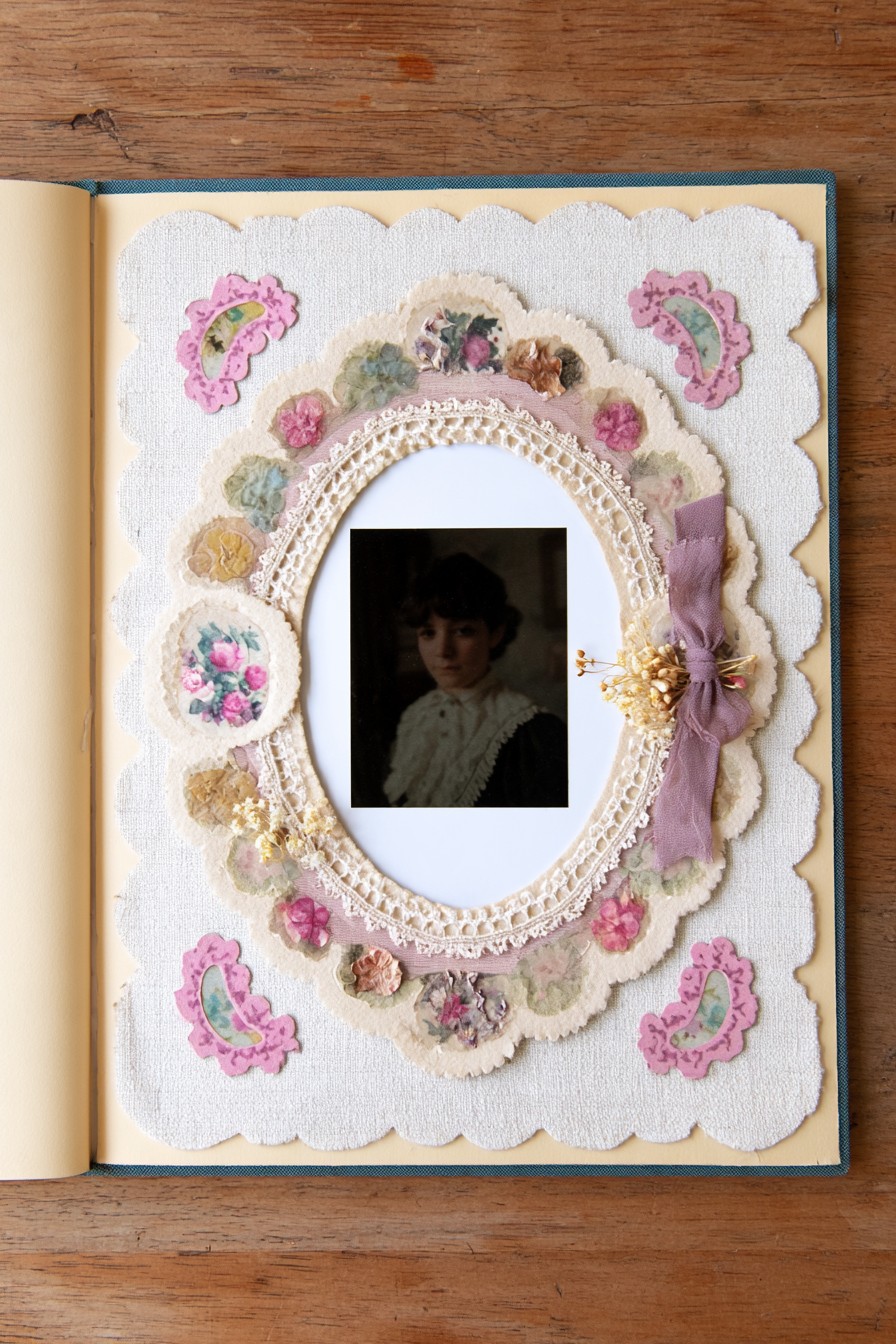 Oval vintage portrait frame with floral layers