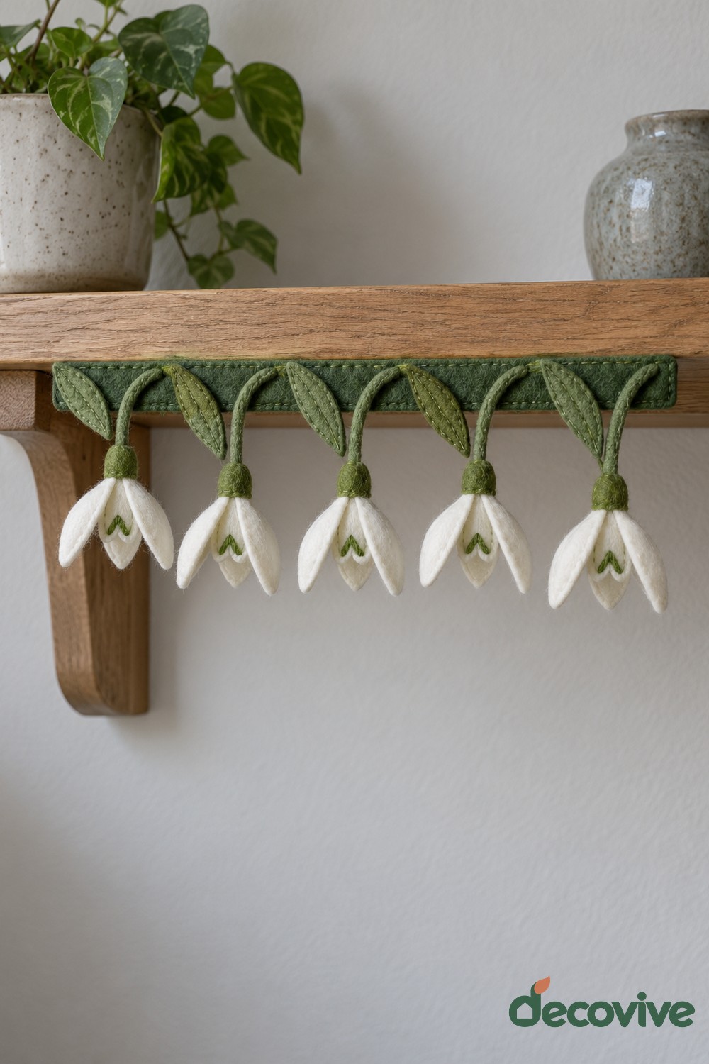 Snowdrop Shelf Edge Garland